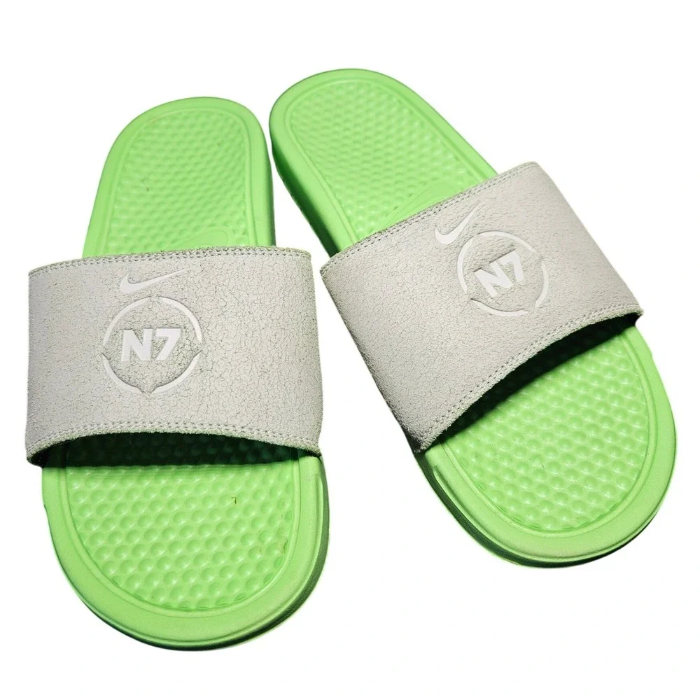 Nike Benassi JDI N7 Slide Sandals CV0267-001 Mens Size 8 Lime Green Light Bone